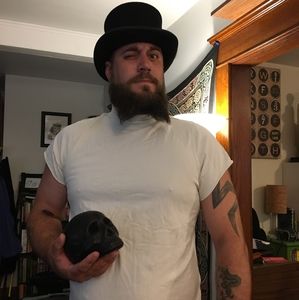 Meet your Posher, Travis